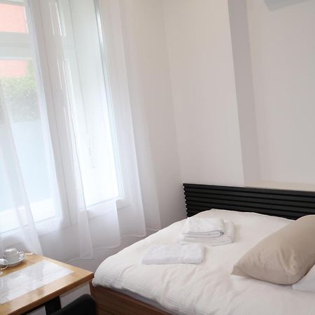 Toka Rooms - An Der Regiobahn Метман Екстериор снимка